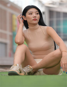 《无人区在线观看免费高清视频》