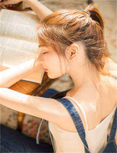 《狗的蝴蝶结卡我里面了怎么办》