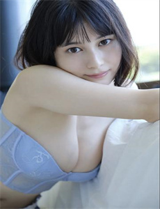 《办公室爆乳女秘在线HD》